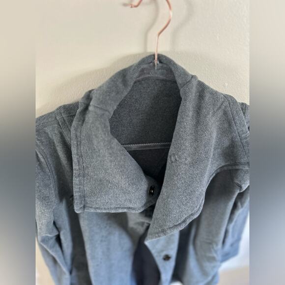 Lululemon Gratitude Wrap — Size 6 | Gray | Iconic + Hard to Find! - Picture 4 of 7